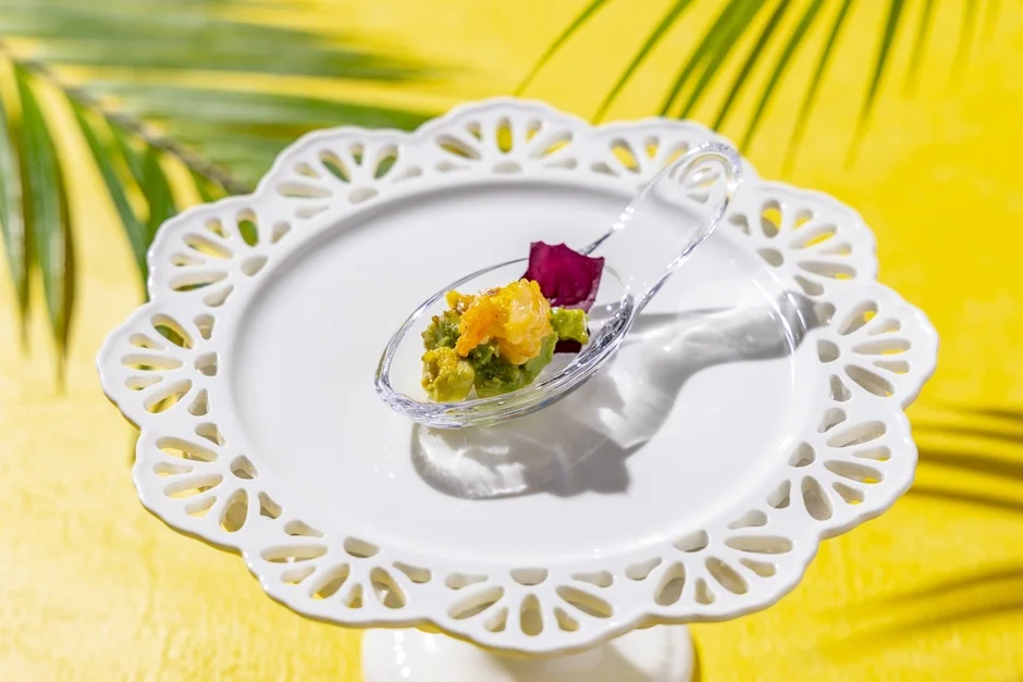 小エビとアボカドのサラダ