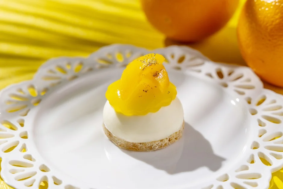 枇杷のレアチーズケーキ